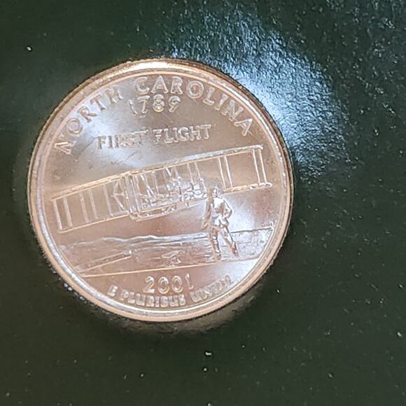 2001 P D North Carolina Quarters Commemorative Uncirculated Statehood Coins - Picture 6 of 10